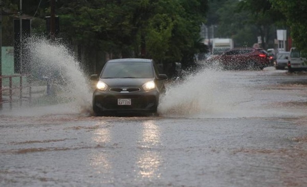 Emiten alerta de tiempo severo para 10 departamentos