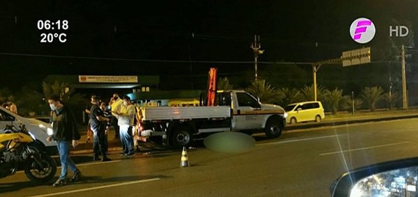 Peatón fallece tras ser embestido por un camión sobre la Transchaco | Noticias Paraguay