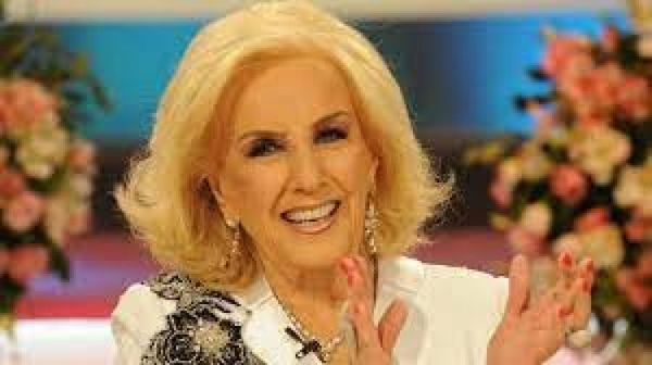 Mirtha Legrand continúa en franca mejoría