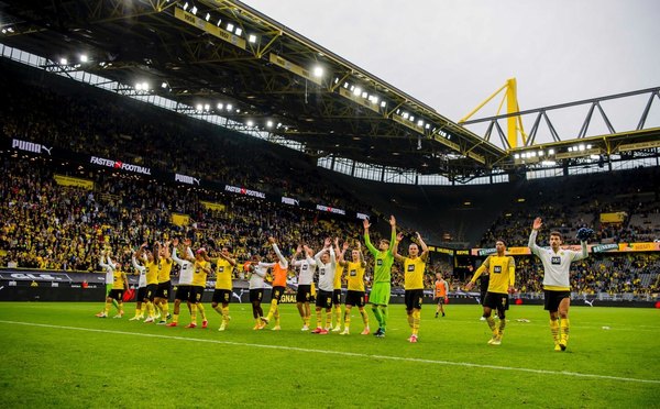 Dortmund y Friburgo presionan al Bayern, 'Gladbach' rompe una maldición