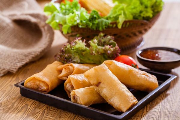 ¿Ganas de comida china? Haga usted mismo sus arrolladitos primavera - Gastronomía - ABC Color