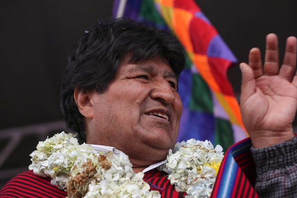 Investigan en Bolivia un incidente con un helicóptero en que viajaba Morales - MarketData