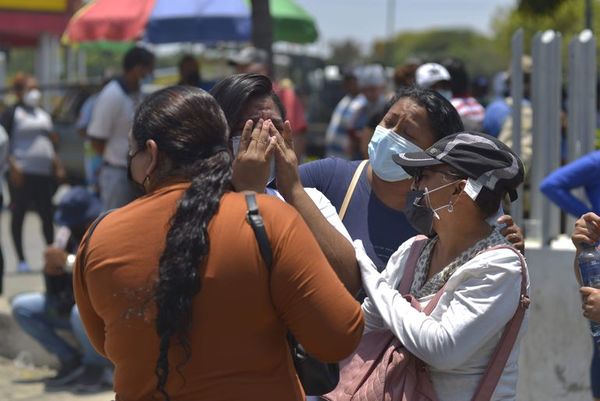 Policía y militares intervienen en la cárcel de máxima seguridad de Guayaquil - Mundo - ABC Color