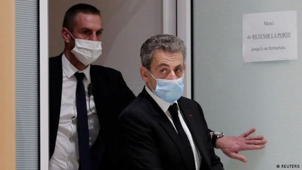 Expresidente francés Nicolas Sarkozy pone en duda su condena por corrupción