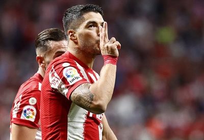 Atlético de Madrid aprovecha la crisis del Barcelona y le propina otro golpe