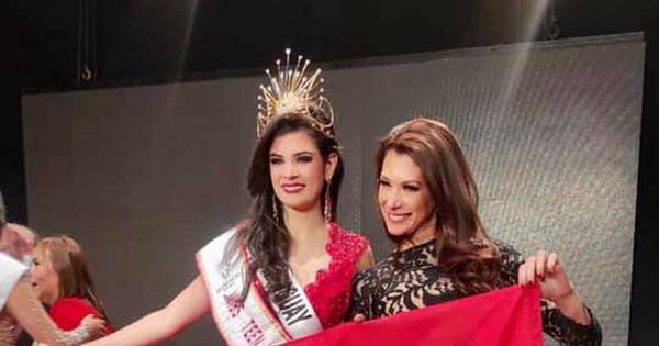 La Nación / Carina Daher: madre de la Miss Teen Model Internacional 2021 sigue con la emoción a flor de piel