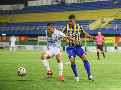 Media docena: Sol y Luqueño empataron a 3 goles