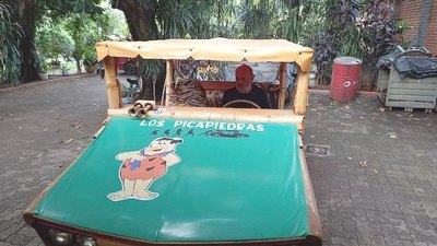 Crónica / El “troncomóvil” de la alegría busca dueño