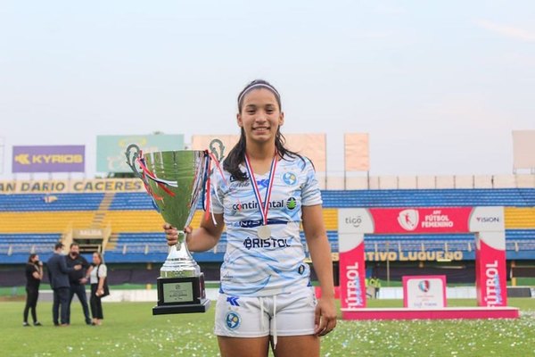 Crónica / Loren Jara. SUEÑA CON LA COPA LIBERTADORES