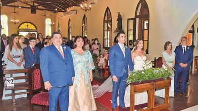 La romántica unión  de Belén  y Carlos