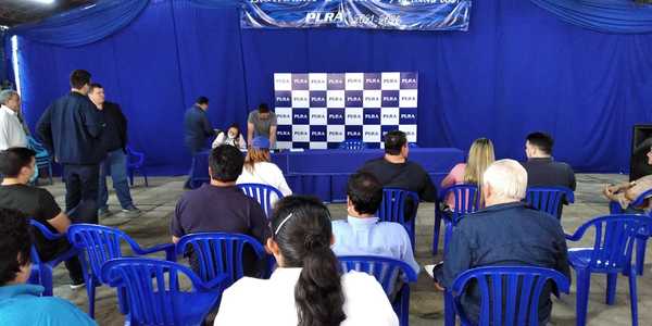 PLRA inicia entrega de recursos a candidatos para solventar el día de las elecciones municipales | Ñanduti