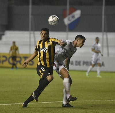 El puntero Guaraní recibe a Nacional - Fútbol - ABC Color