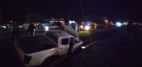 Maniobra imprudente de camionero causa violento accidente - ABC en el Este - ABC Color
