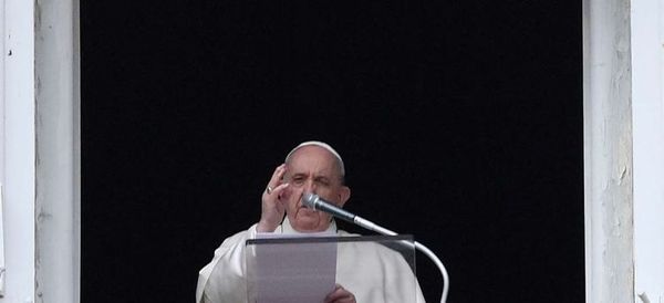 El papa lamenta la terrible explosión de violencia en una cárcel de Ecuador
