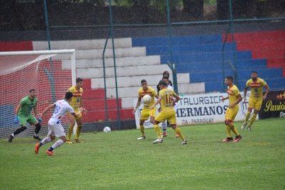El espectacular gol de Guillermo Hauche para el campeón de la Intermedia