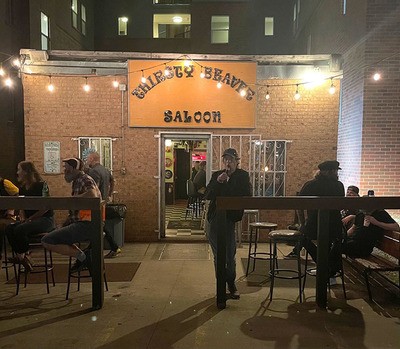 Mick Jagger pasó inadvertido en un bar de Carolina del Norte | OnLivePy