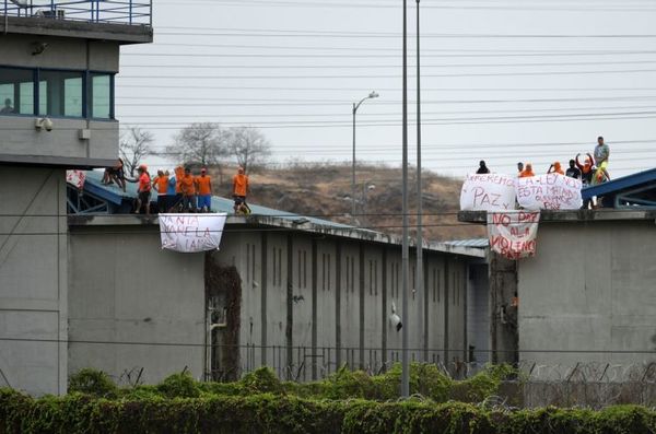 Un nuevo enfrentamiento en la cárcel de Guayaquil dejó cuatro heridos