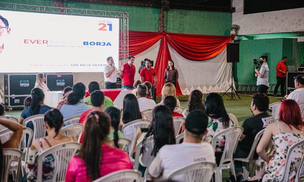 Jóvenes colorados vuelcan su apoyo a Rojas Borja