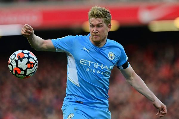 De Bruyne sostiene al City en Anfield - Fútbol Internacional - ABC Color