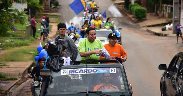 La Nación / Con sendas caravanas, Estigarribia y Lesme cierran su campaña y aguardan las elecciones