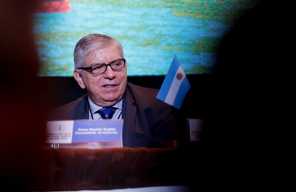 Los expresidentes Gaviria y Pastrana, salpicados en los "Papeles de Pandora" - MarketData