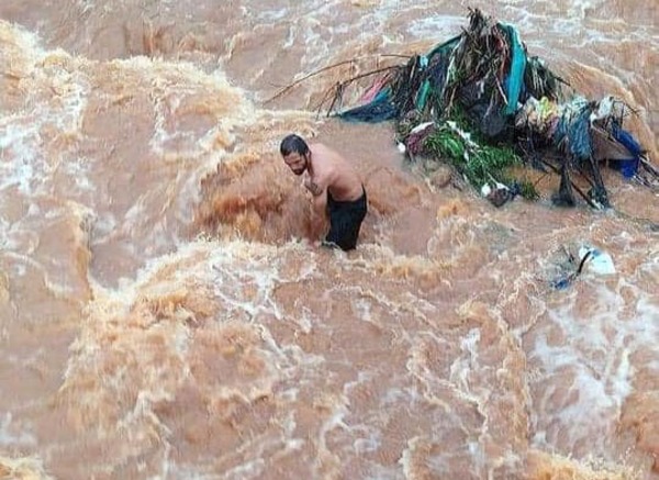 Desaparece menor de 2 años en las aguas del arroyo ACARAY-MI