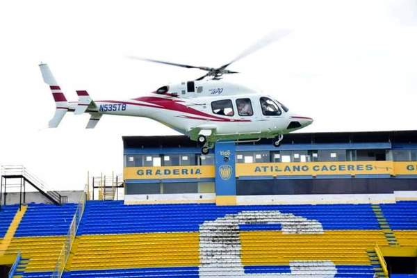 Misa folclórica, karu guasu y procesión aérea en Luque •