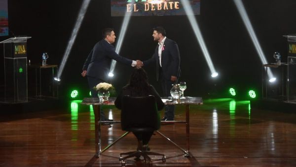 Nenecho y Nakayama gastaron tiempo del debate intercambiando agravios