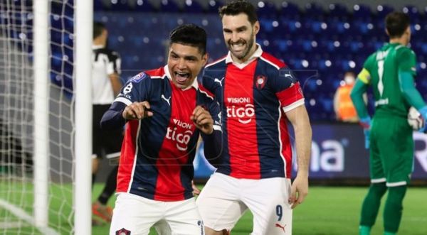 Cerro Porteño vence a Libertad y se coloca a tres de Guaraní