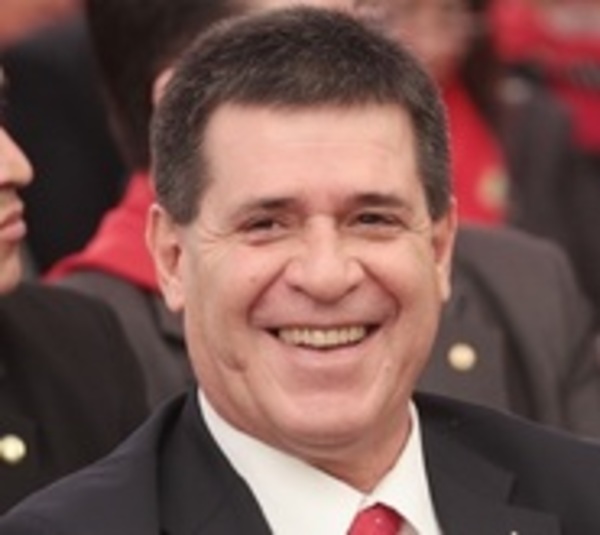 Afirman que la Fiscalía debe convocar Cartes por negocios offshore - Paraguay.com