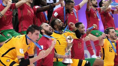 Portugal se vuelca con sus campeones de futsal