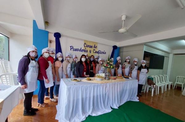 Culminan curso de Panadería y Confitería mediante el SINAFOCAL | Lambaré Informativo