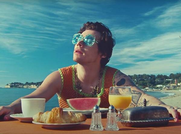 Harry Styles confiesa el candente significado sexual detrás de su canción Watermelon Sugar