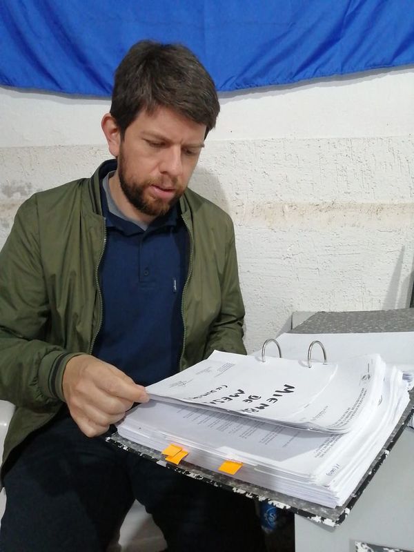 De manera arbitraria, ANR acapara mesas receptoras de votos en Ñeembucú, denuncian - Nacionales - ABC Color