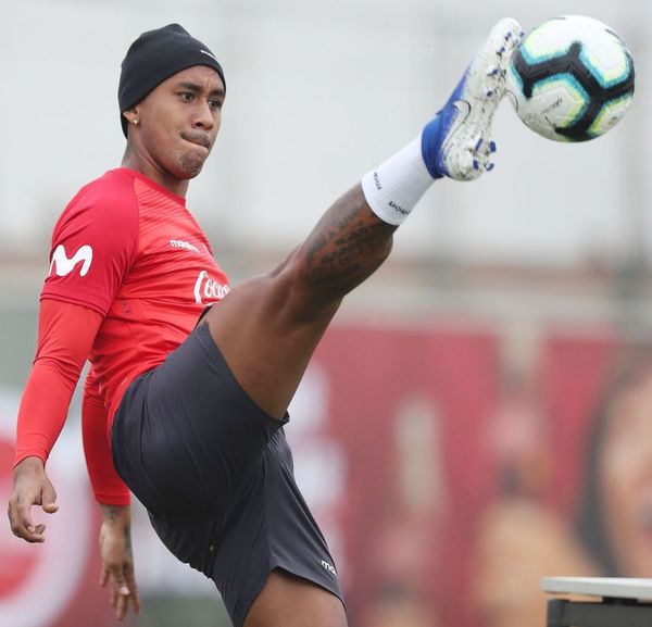 Renato Tapia se ve bien para jugar contra Chile, pese a sobrecarga muscular - Fútbol Internacional - ABC Color