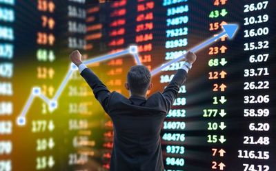 Operaciones en el mercado bursátil superan récord histórico de USD 2.000 millones en volumen de un año - MarketData