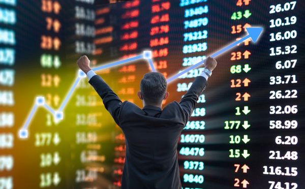 Operaciones en el mercado bursátil superan récord histórico de USD 2.000 millones en volumen de un año - MarketData