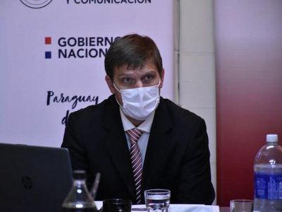 MEC ratifica reajuste salarial del 8% y no el 16% exigido por docentes
