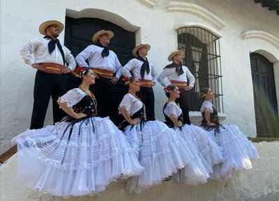Ballet Folclórico Nacional representa a Paraguay en muestra cultural de Alemania