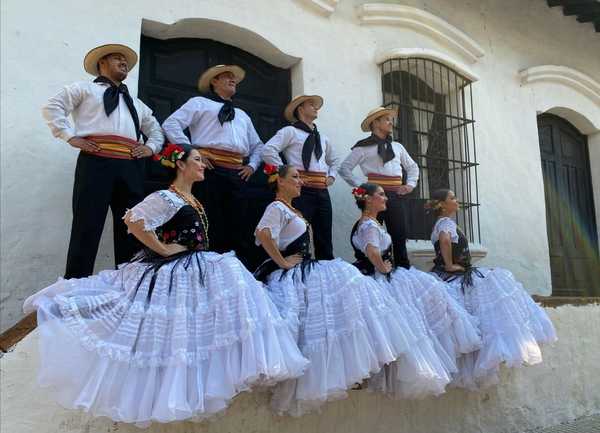 Ballet Folclórico Nacional representa a Paraguay en muestra cultural de Alemania