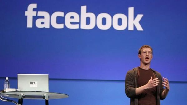 Mark Zuckerberg pierde USD 5.900 millones tras la caída de Facebook