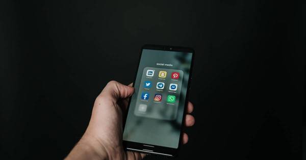 La Nación / Facebook, Instagram, WhatsApp y Messenger empiezan a funcionar