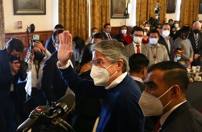 El presidente de Ecuador insiste que no tiene propiedades en paraísos fiscales - MarketData