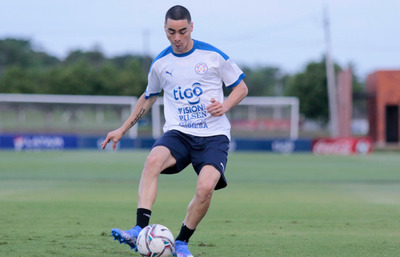 La Albirroja se prepara para recibir a Argentina