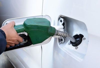 Se viene una nueva suba de combustibles