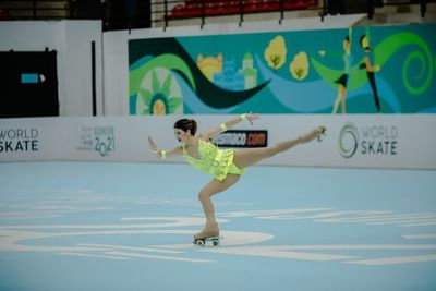 Erika Alarcón se mete octava en danza en el Mundial de patinaje - Polideportivo - ABC Color