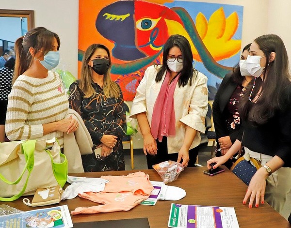 Entregan primeros kits de bienvenida para recién nacidos en Misiones - .::Agencia IP::.