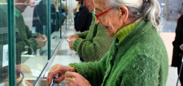 Diario HOY | Ancianos no podrán ser excluidos de pensión alimentaria, ley quedaría firme hoy