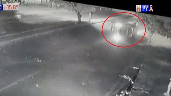 Camioneta pierde el control y vuelca en Villa Elisa | Noticias Paraguay