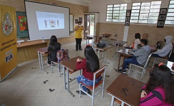Diario HOY | Charlas sobre educación vial a centros educativos de Luque Palermo SA